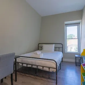 https://charming-3bdr-2-bath-7-min-to-the-falls-w-parking.niagara-fallshotels.com